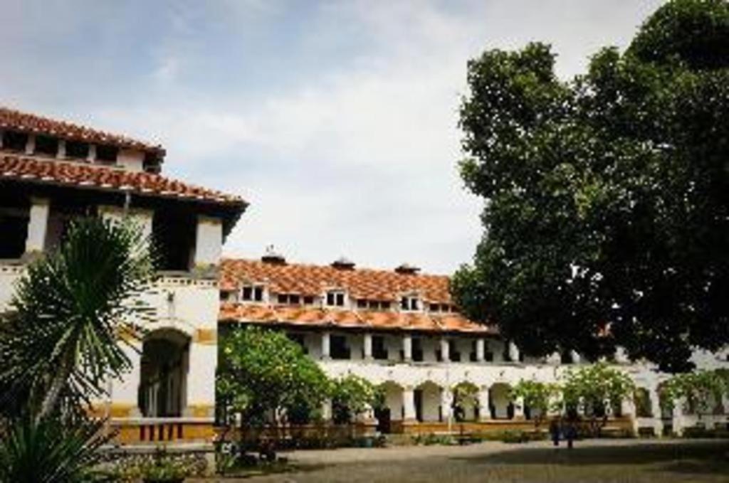 Hotel Horison Ultima Semarang Exterior foto